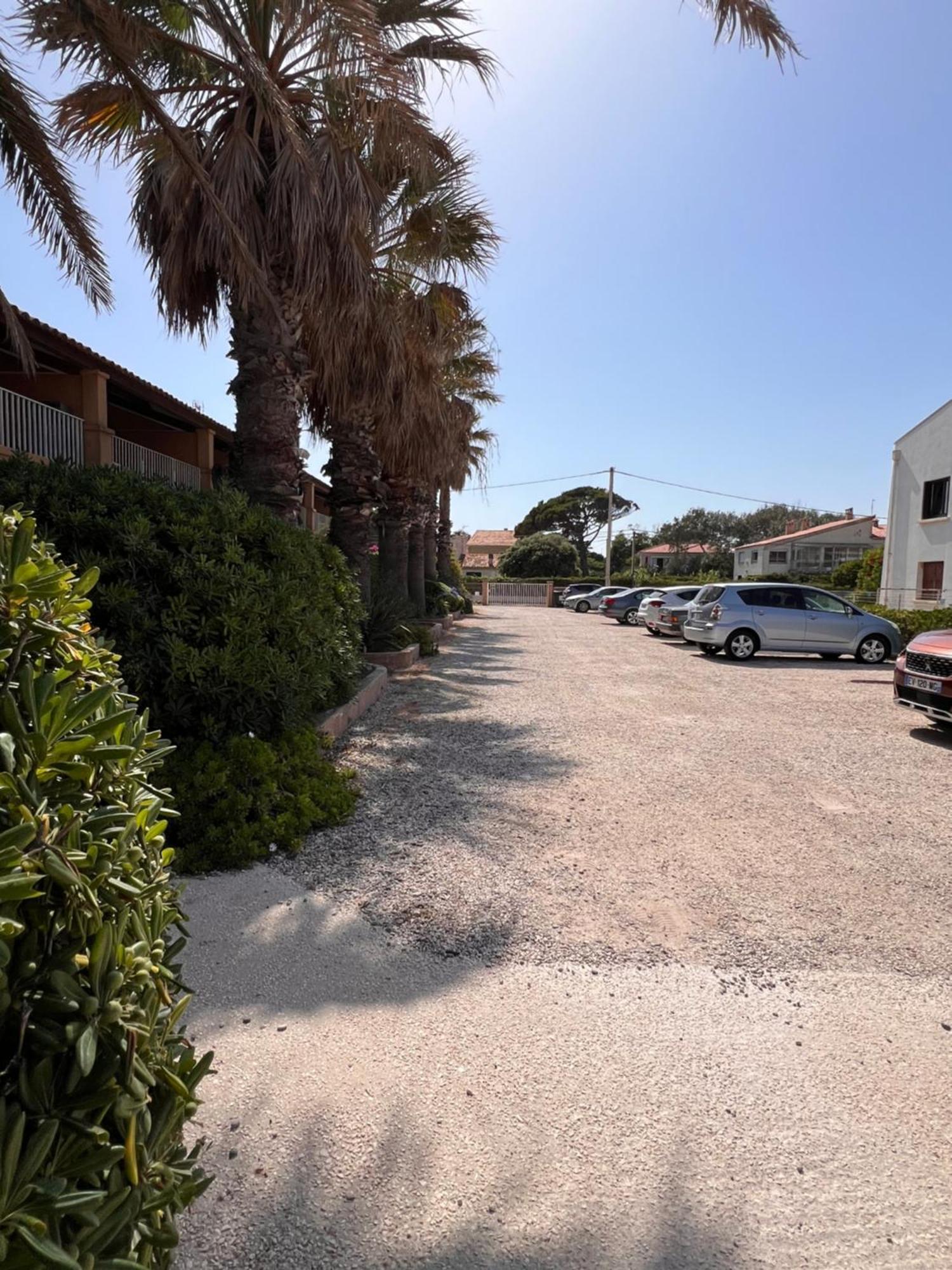 La Bergerie Apartment Hyeres Exterior photo